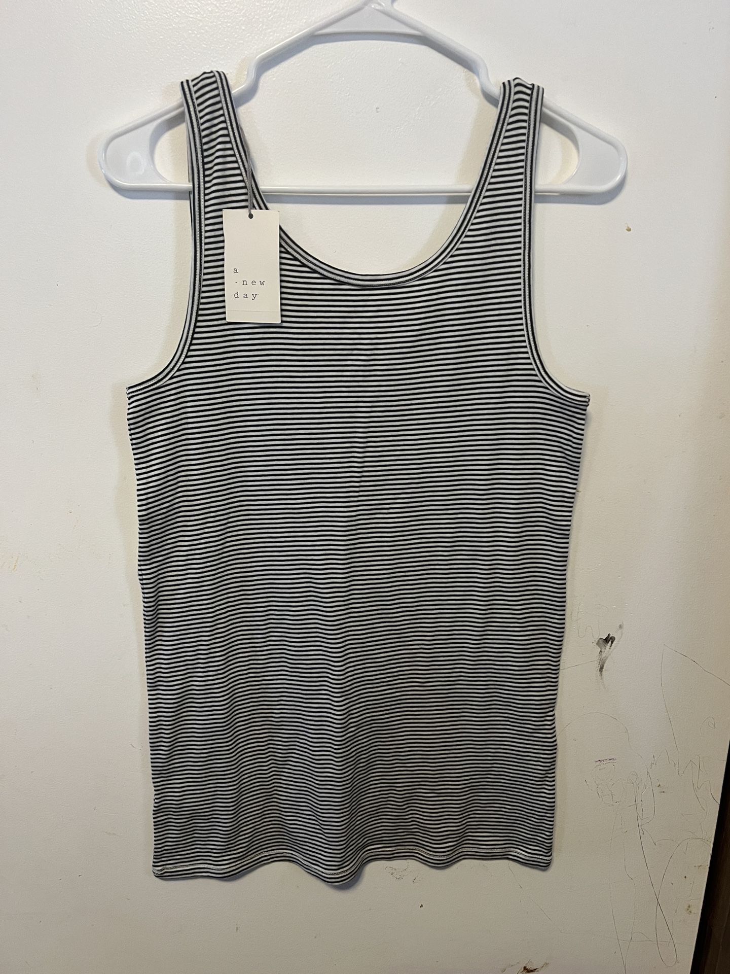 A new day New strips tank top XXL and plain gray tank top XL