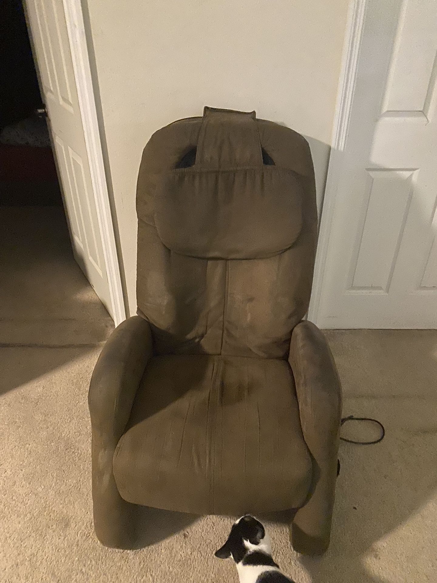 IJoy-105 Massage Chair, Brown Faux Suede
