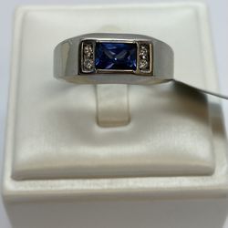 10K Gold Sapphire Diamond Ring. 