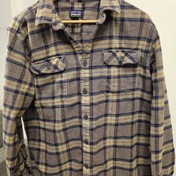PATAGONIA flannel button down 