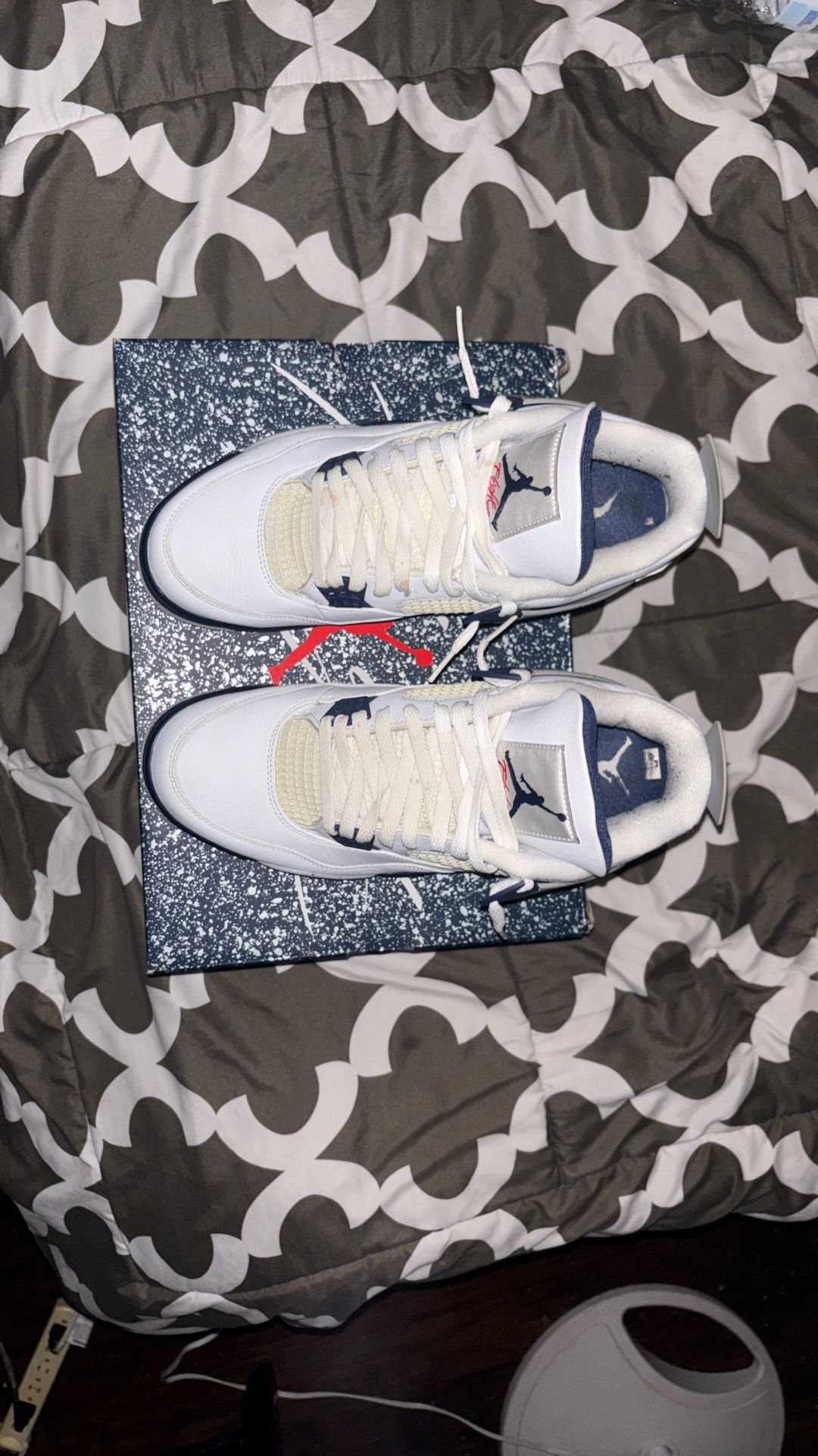 Jordan 4 Midnight Navy