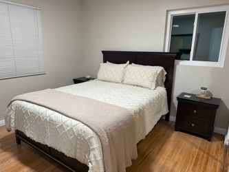 Bedroom Furniture Set