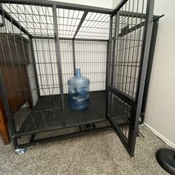 Large Wheeled dog Crate. 