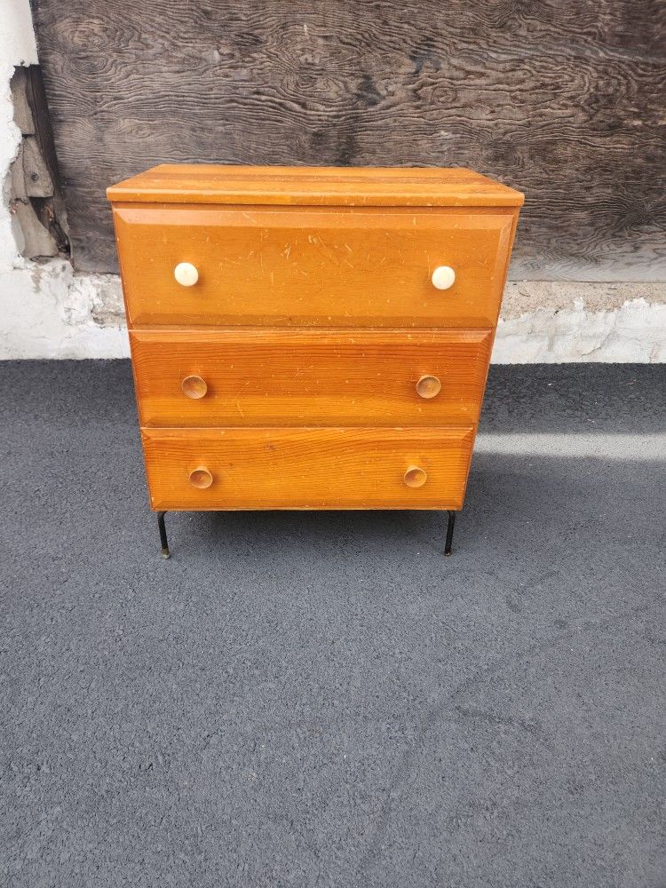 Atomic Mid-Century Modern Dresser/Nightstand