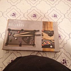 Mini Pool Table/ Mini Billiards Table / Mesa De Villar Mini
