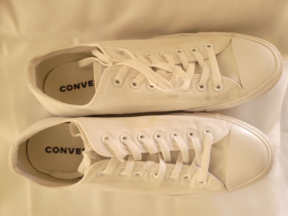 Mens Size 10 Converse