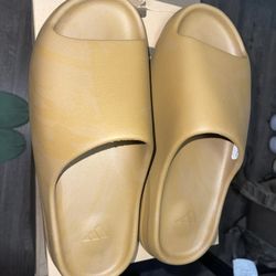 Brand New Size 14 Yeezy Slide Fits Like 13