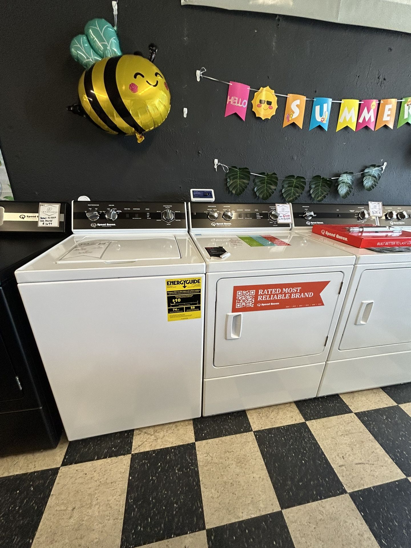 Speed Queen TR5 And DR5 Washer And Dryer Set 🏝️