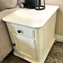 Large End Table / Nightstand 