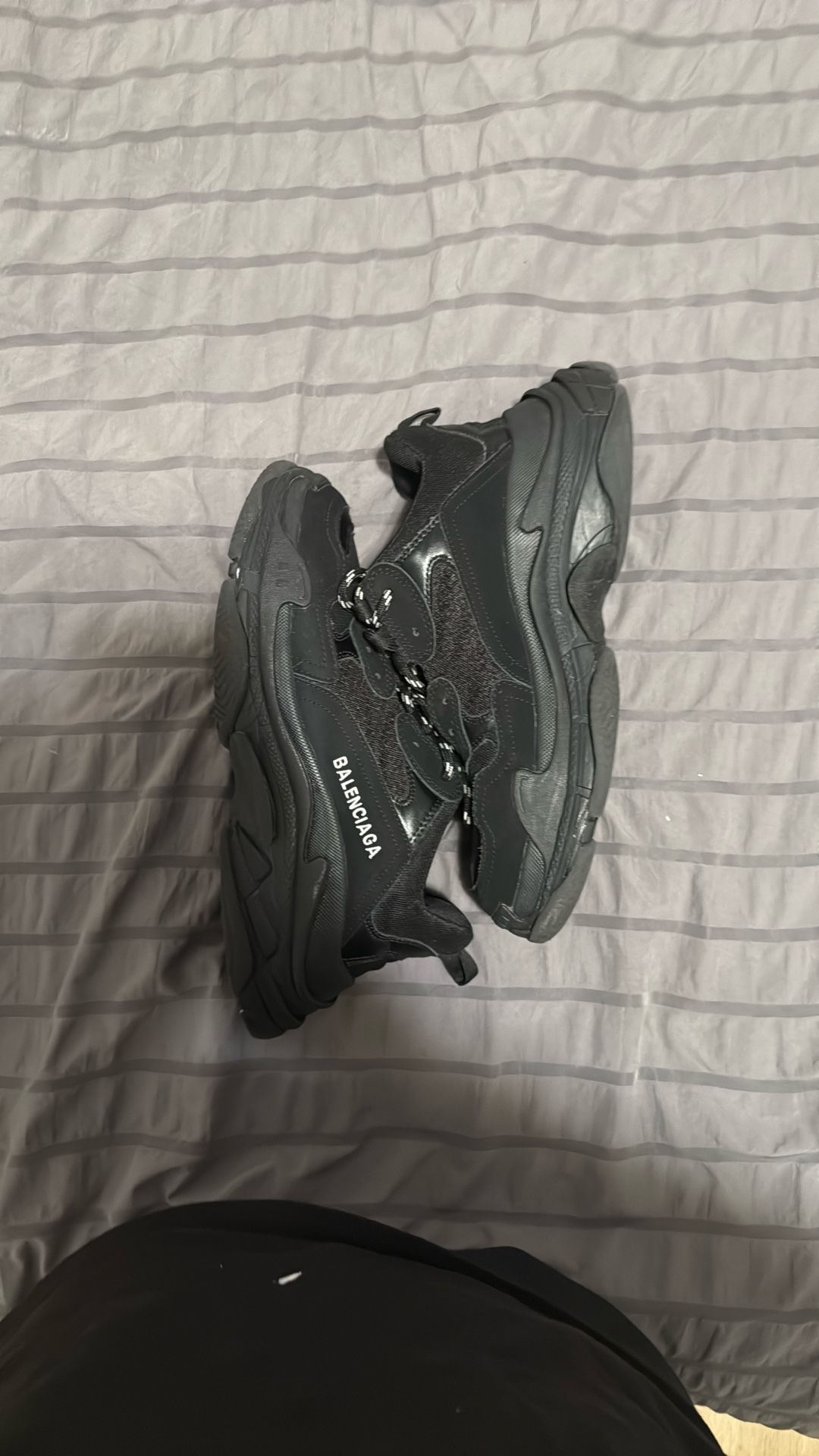 Original Price 1,000 But Selling For 530$ Trade Or Lower The Pricing