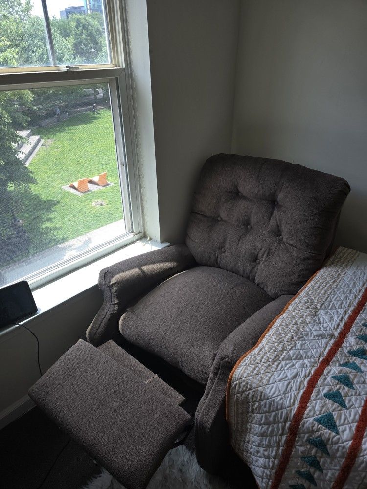 Recliner