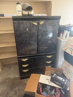 Dresser