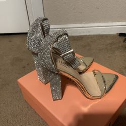 Icey Wide Fit Gold Diamante Block Heels (Size: 8)