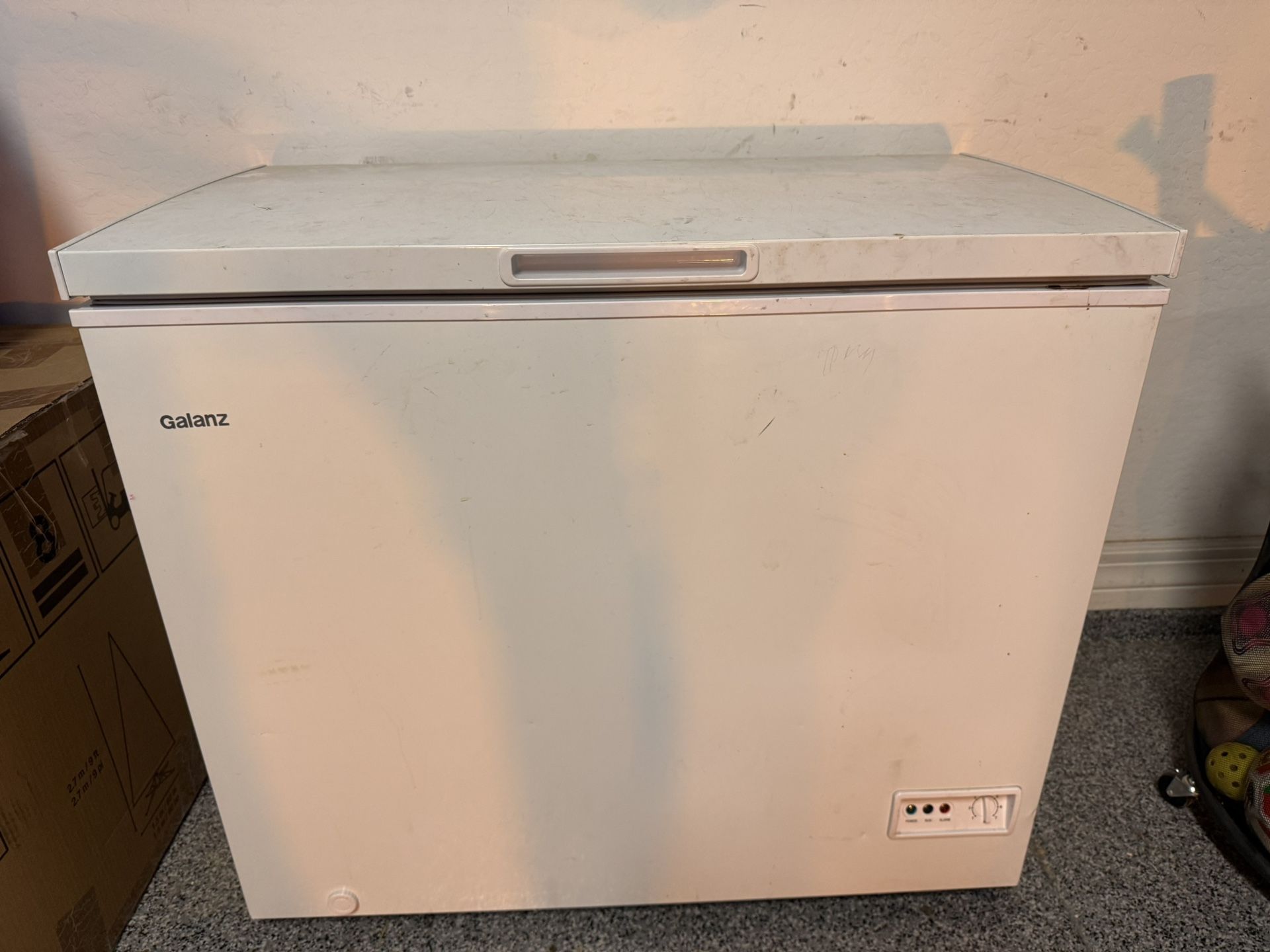 Galanz 7 cu ft chest freezer