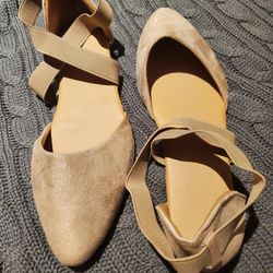 Womens Tan Ballet Style Flats