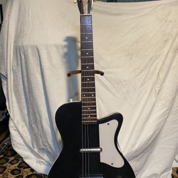 Danelectro U-1 Guitar