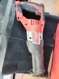 Milwaukee 18 Volt Sawzall W/battery 