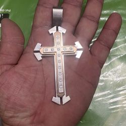 STAINLESS, STEEL Large cross with very beautiful stones, I ask for 25 firm price.