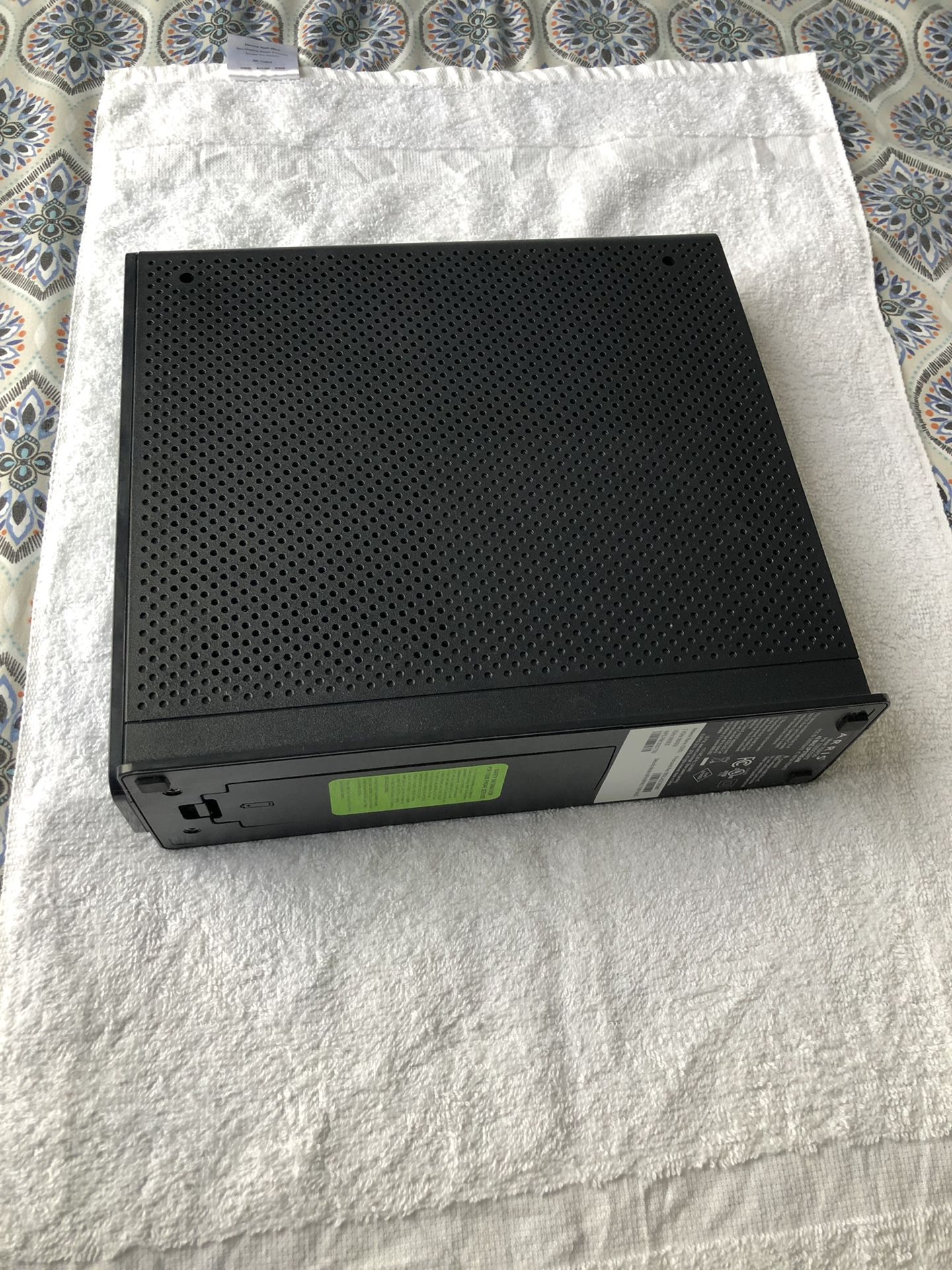 Arris Touchstone TG2472 WiFi Router for Sale in Herndon, VA