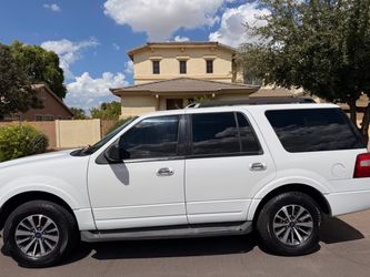 2017 FORD EXPEDITION XLT.  ORIGINAL OWNER. $3900