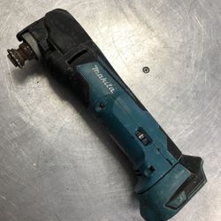 1002 Makita XMT03 Cordless Electric Oscillating Multitool 999177