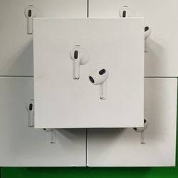 Apple AirPods 3rd Generation With Charging Case