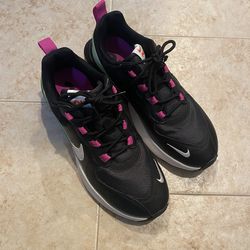 Women’s Nike Air Max Verona Black Cosmic Fuchsia