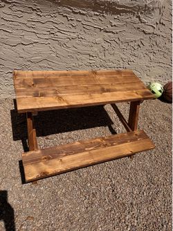 Kids picnic table