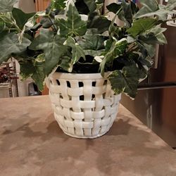 Unique Ceramic Lattice Pot