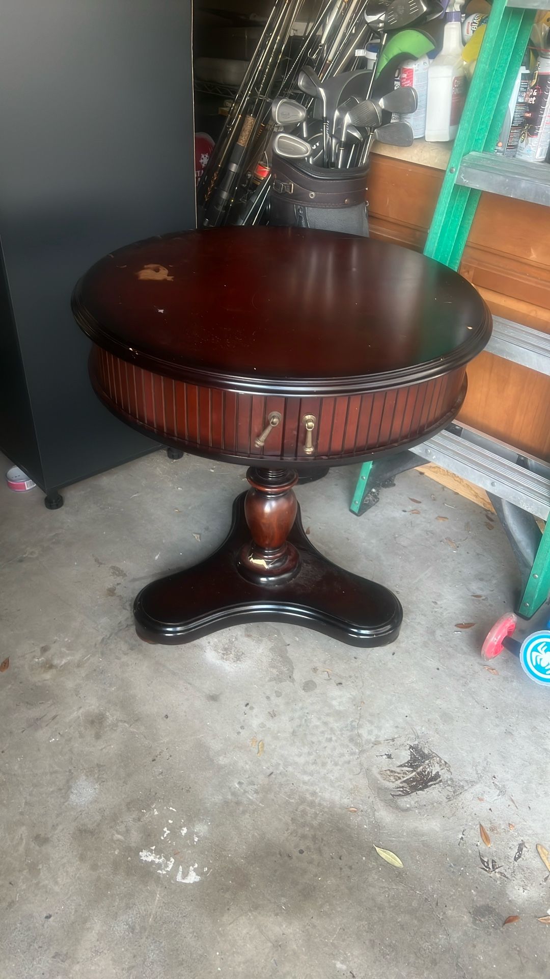 Beautiful Wooden Round Table With Accordion Doors