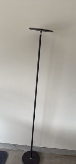 Floor lamp