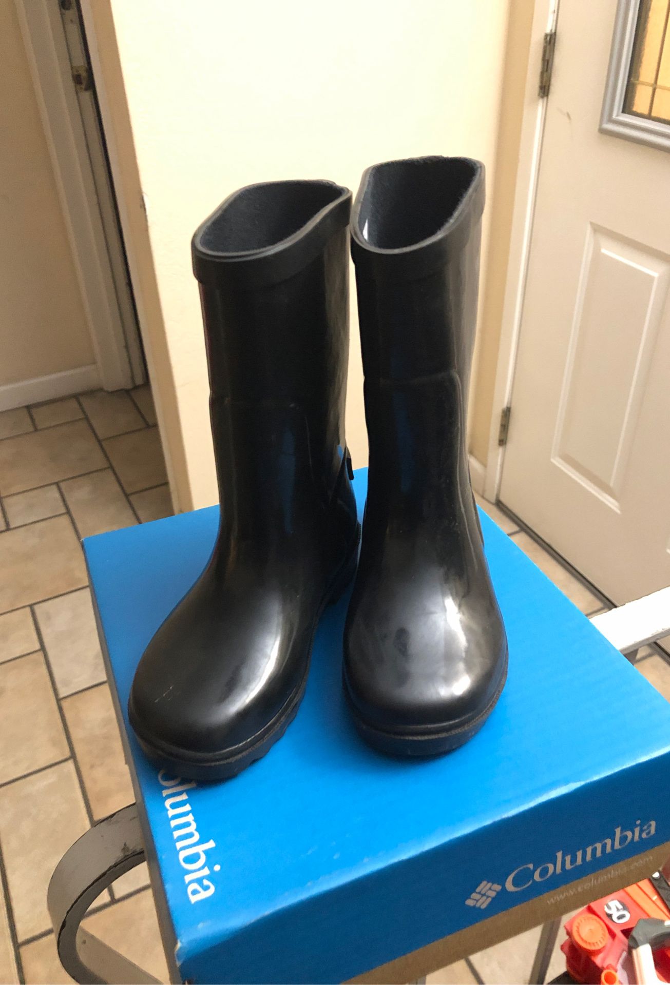 Colombia Toddler rain boots size 9