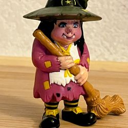 Vintage PVC Figure Creepy Kids Witch 1986 Spearhead
