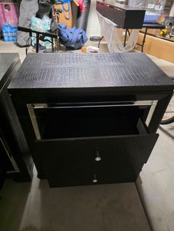 2 Black Nightstands
