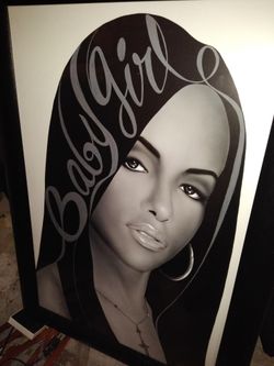 Huge Aaliyah Picture (NEW)