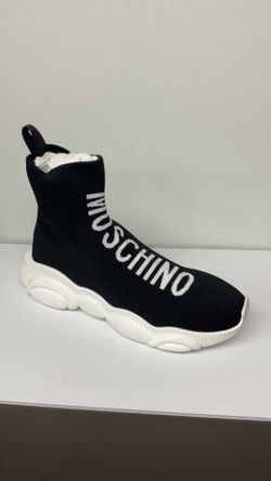 MOSHINO