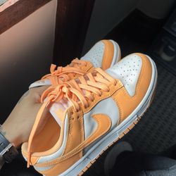 NIKE WOMENS DUNK LOW PEAXH CREAM