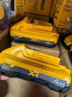 DeWalt 20V Max XR 4Ah Lithium-Ion Batteries (2-Pack)