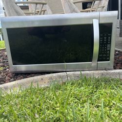 LG Microwave 