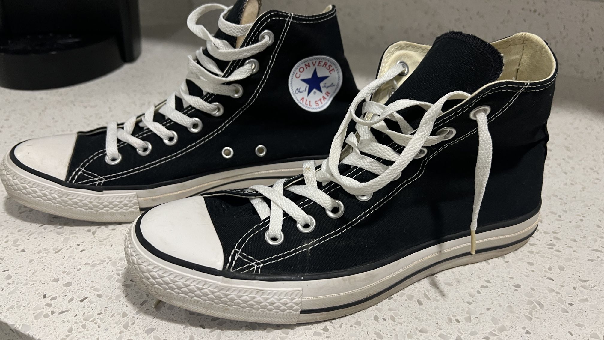Converse High Tops Size 9 Men’s