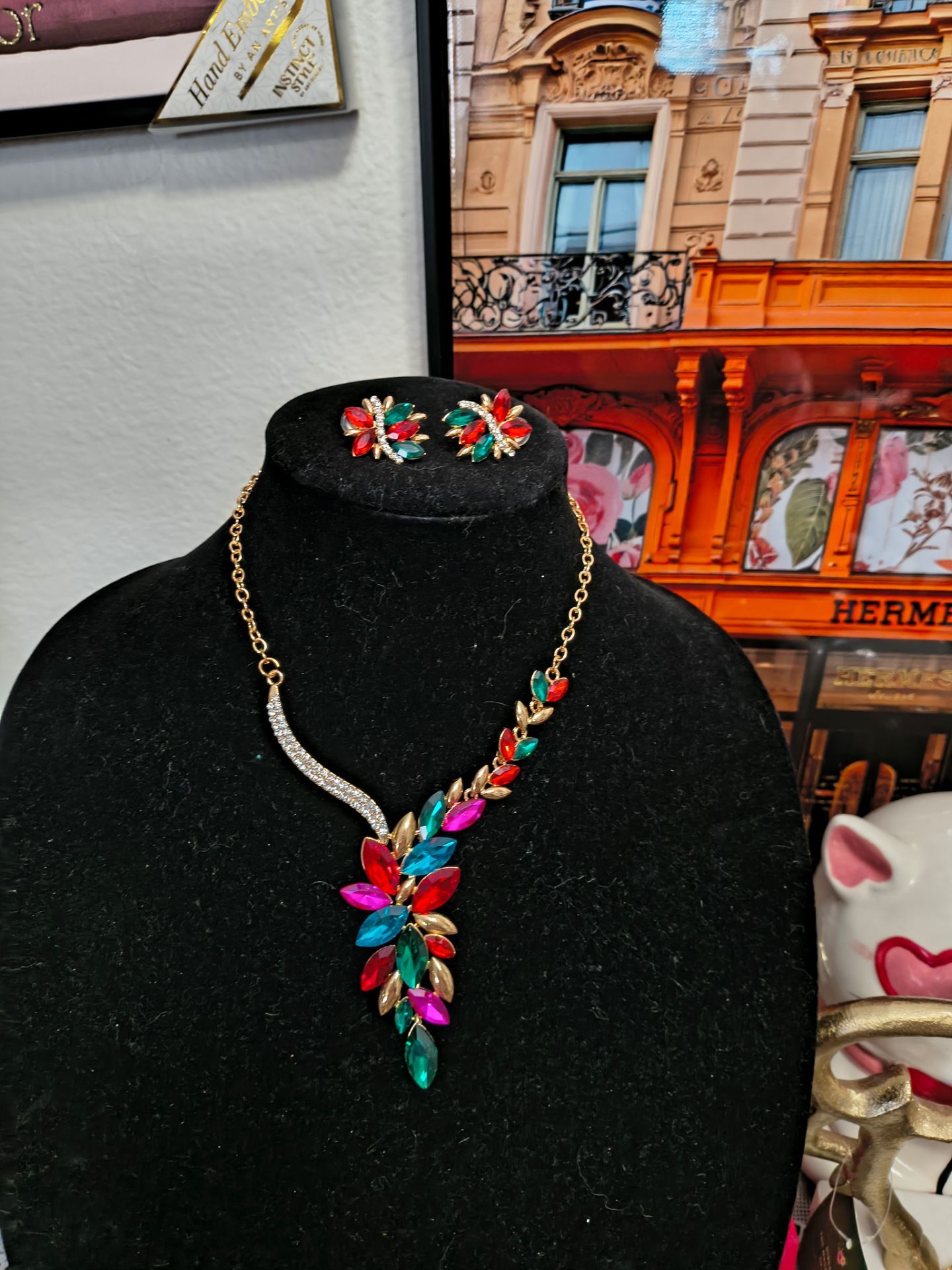 Multicolor Crystal Leaf Pendant Necklace and Stud Earrings Set - Gold Tone