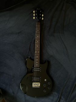 🎸 Lyon LT15 Electric Guitar – Clean Black Finish – Ready to Play 🎸