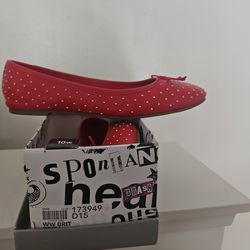 Women's flats