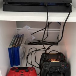 PlayStation 4 Slim Bundle – Excellent Condition + Games & Accessories