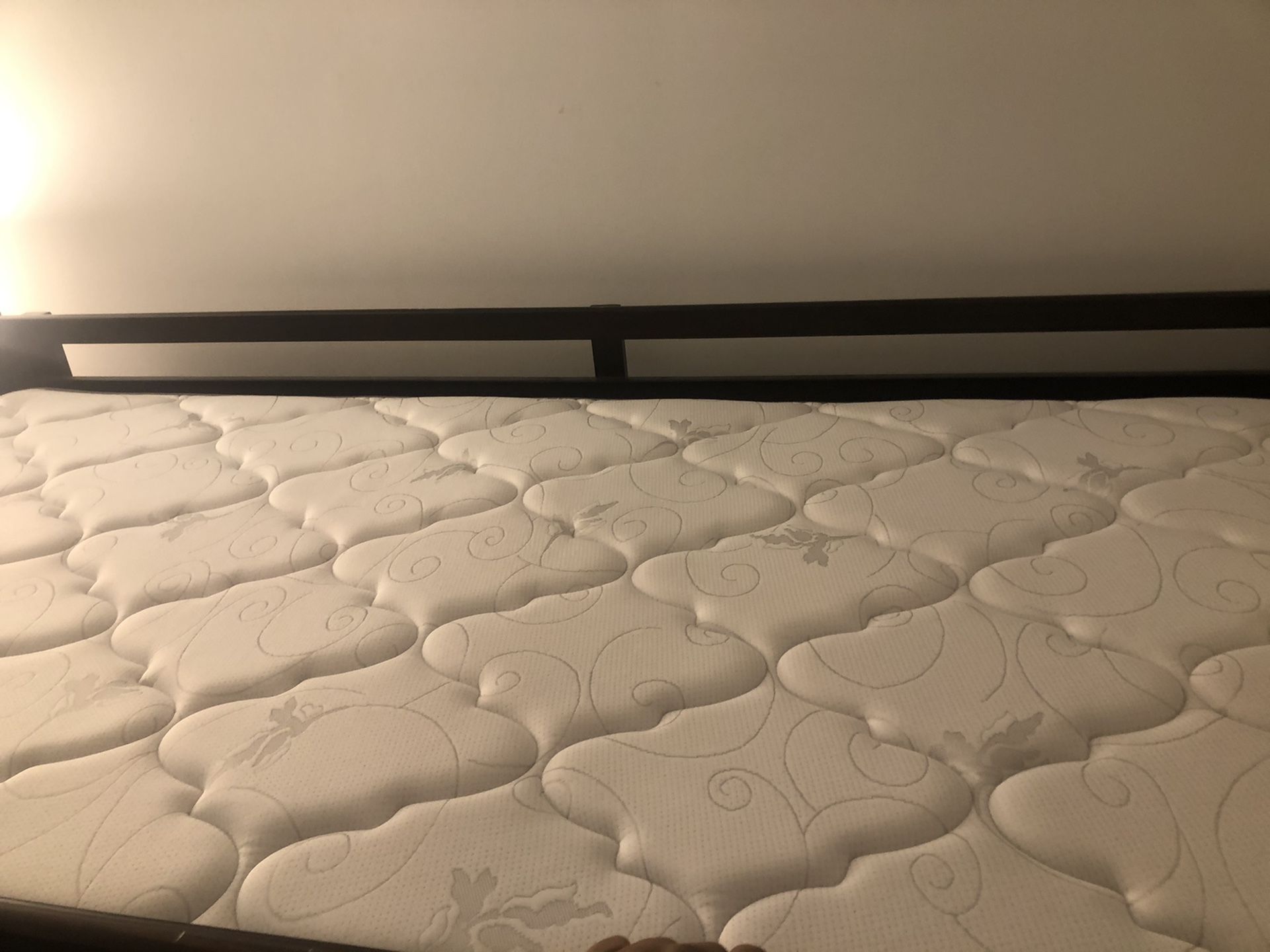 Regular twin mattress
