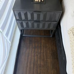 Nightstand 