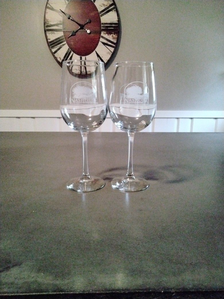 Wine Glasses(s)