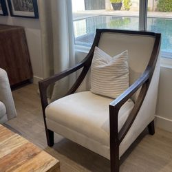 Beautiful Accent Chair, Great Condition 