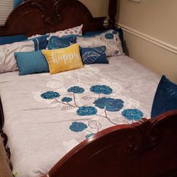 Four Post King Bedroom Set