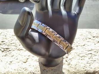 Stainless steel bracelet